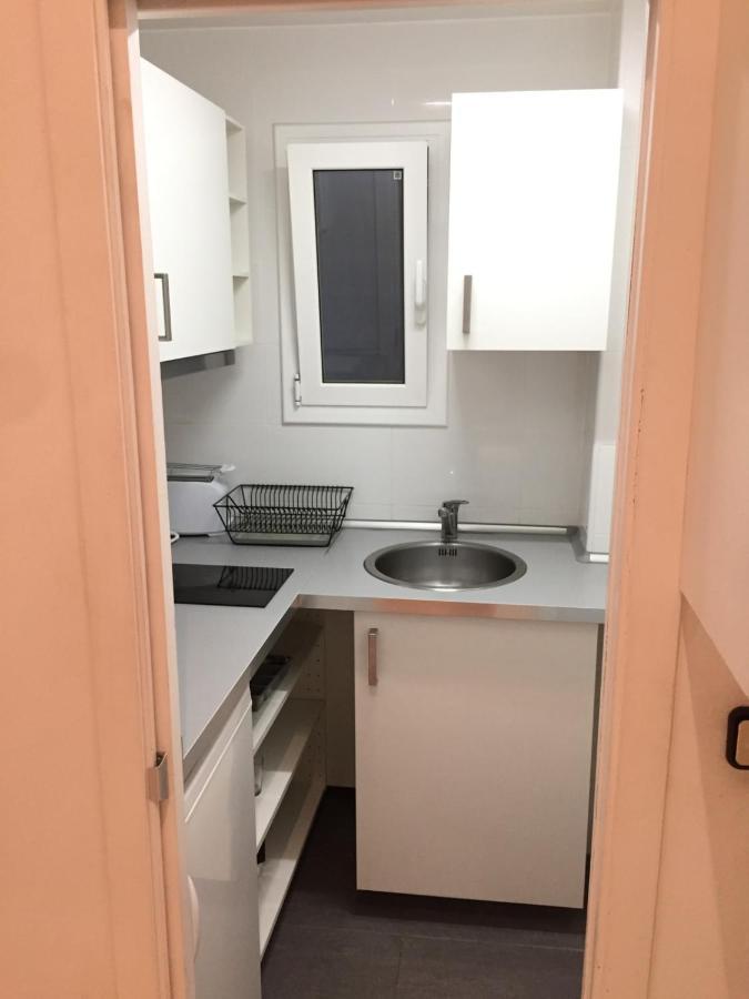 ברצלונה New! Apartment In Sarria Near Metro מראה חיצוני תמונה