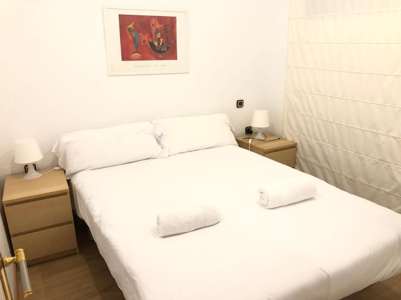 ברצלונה New! Apartment In Sarria Near Metro מראה חיצוני תמונה